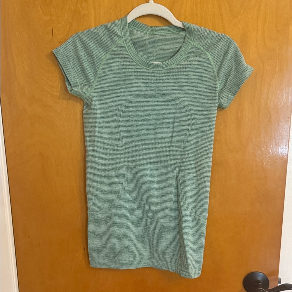 Lululemon Swiftly Short Sleeve Run Workout Top